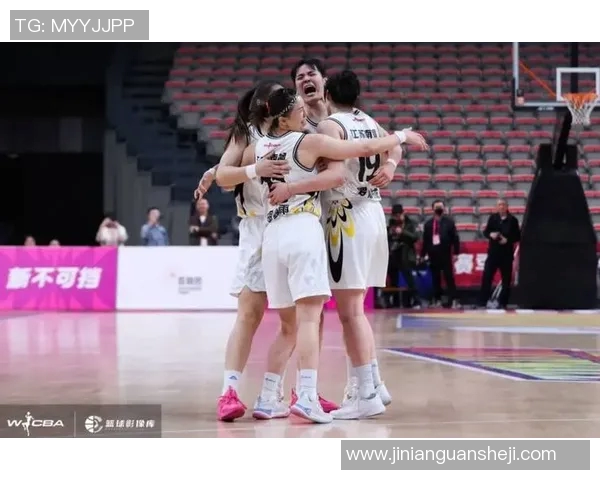 WCBA精彩对决福建女篮迎战四川队争夺季后赛宝贵席位