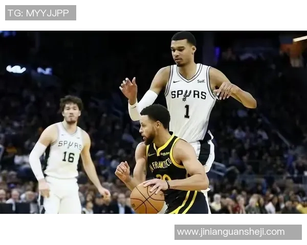 勇士与马刺激战高清壁纸尽在此处尽享篮球魅力与激情瞬间